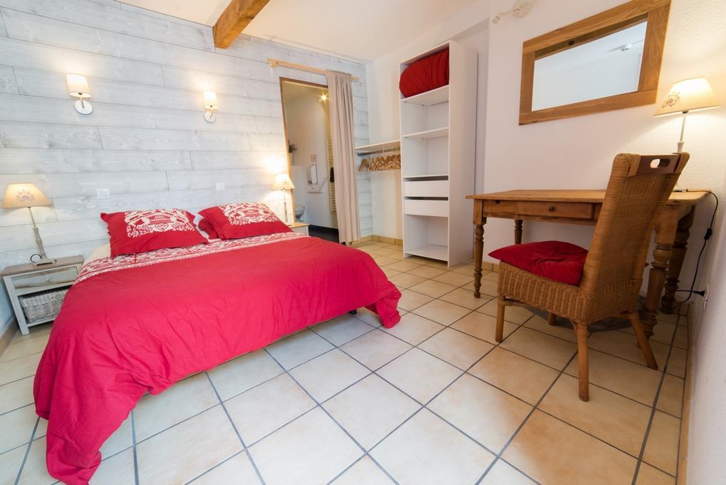Gite La Maisonnee Sazos Eksteriør billede